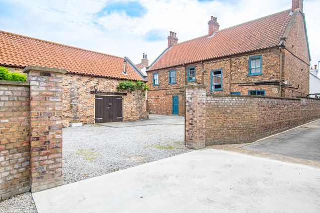 Selby YO8 6 bed detached house for sale