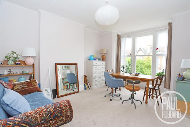 London Road South, Lowestoft, NR33 3 bed house for sale