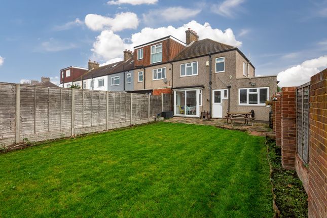 3 bed end terrace house