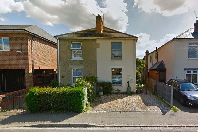 Guildford Road, Surrey GU18 2 bed semi