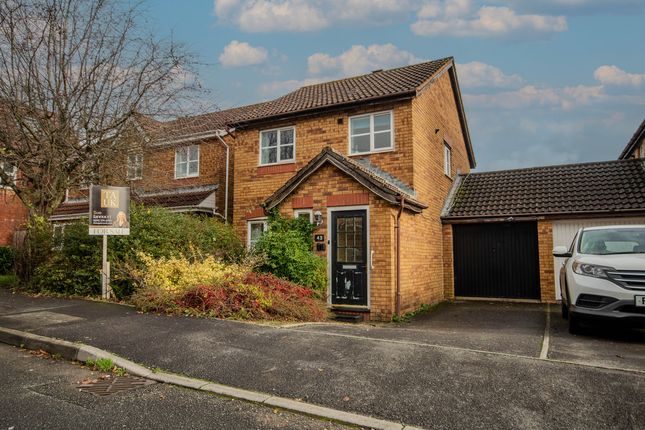 3 bedroom link detached house for sale