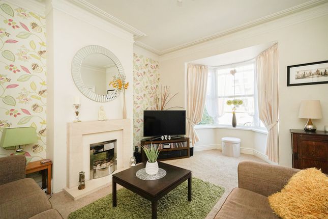 Burrowlee Road, Sheffield S6 3 bed end of terrace house for sale