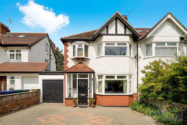 Meadow Drive, Hendon NW4 3 bed house for sale