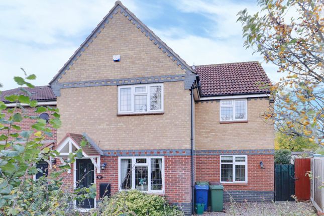 Chelmer Drive, South Ockendon RM15 3 bed end of terrace house for sale