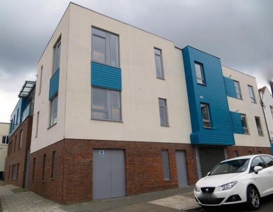 1 bed flat
