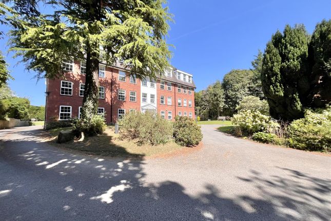 Macclesfield Road, Wilmslow 2 bed flat for sale
