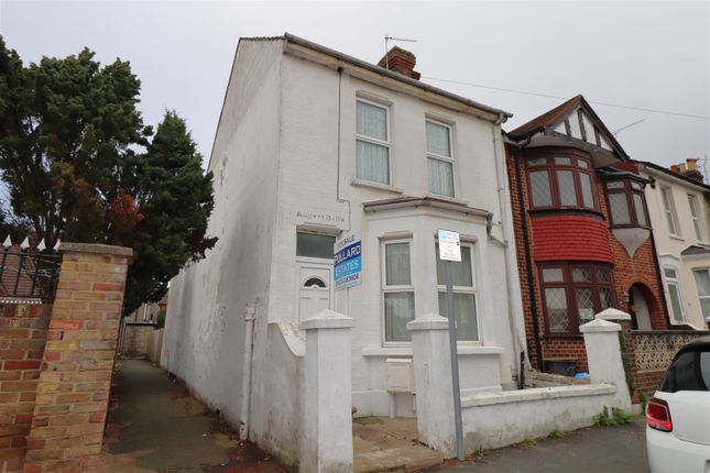 2 bed end terrace house