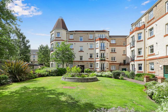 2 bedroom ground floor flat for sale
