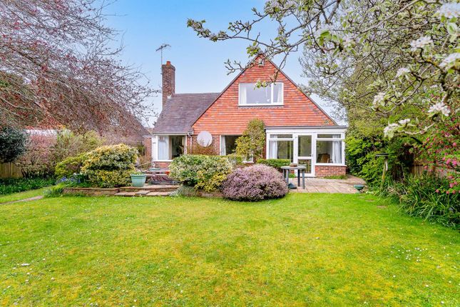 4 bed detached house