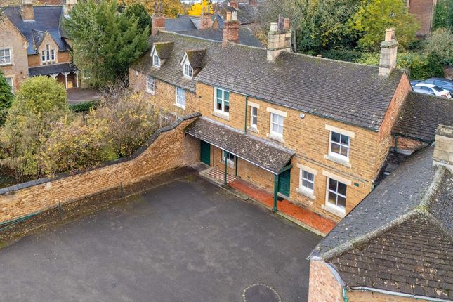 7 bedroom detached house for sale