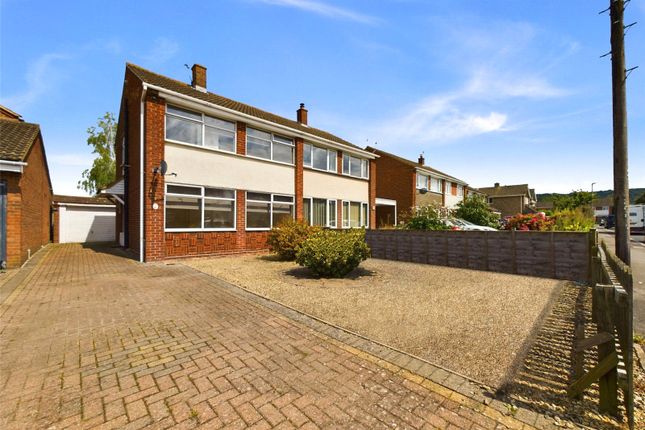 Cherry Tree Road, Oxfordshire OX39 3 bed semi