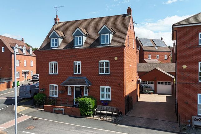 Caldon Way, Stone, ST15 5 bed detached house for sale