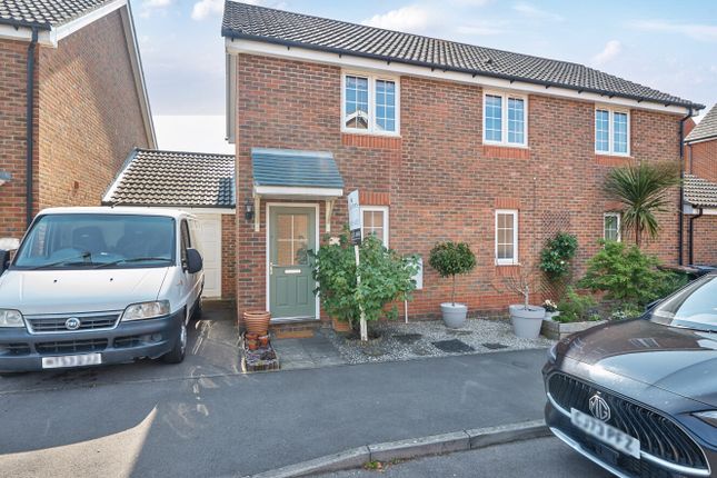 Viscount Gardens, Eastleigh... 2 bed maisonette for sale