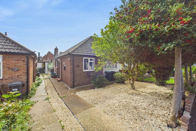 Horsham Road, Feltham, TW14 2 bed bungalow for sale