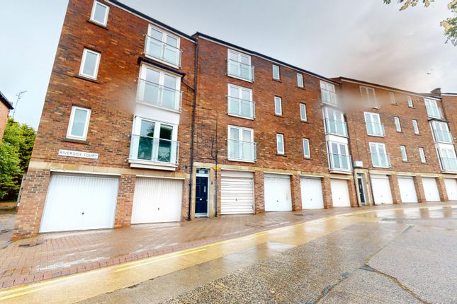 Riverside Court, South Shields, Tyne... 2 bed apartment for sale