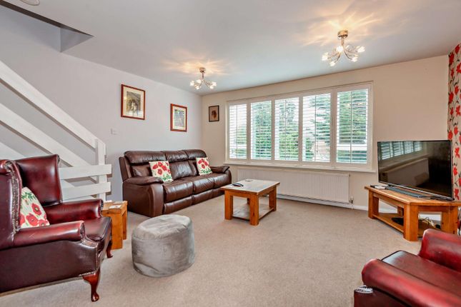 4 bedroom town house for sale