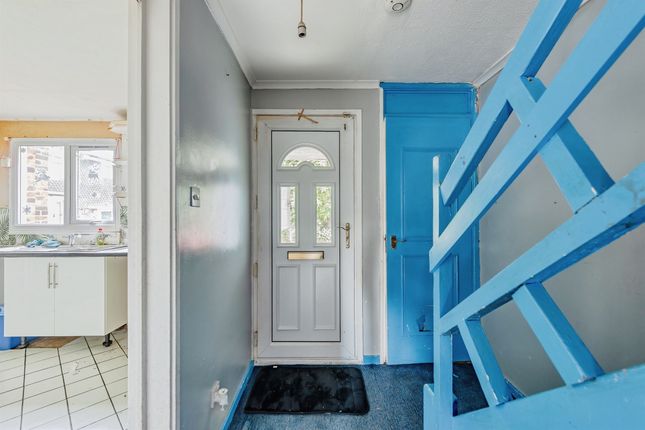 4 bedroom end of terrace house for sale