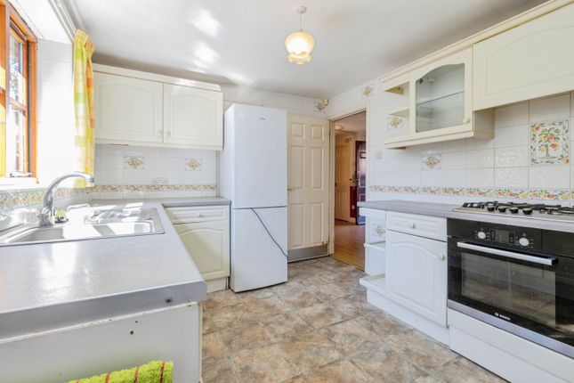 4 bedroom detached bungalow for sale