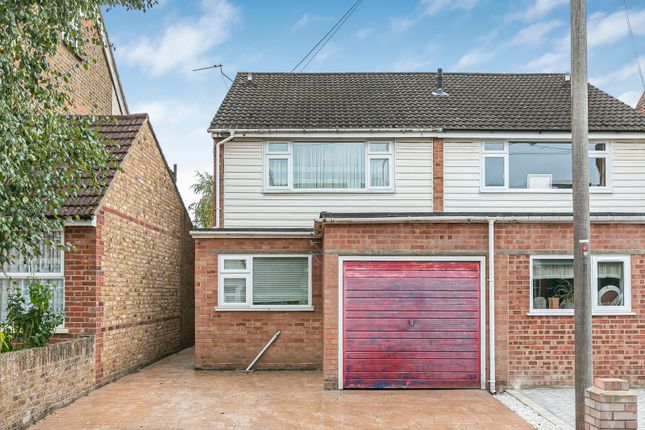 Chaucer Road, Ashford, Surrey, TW15 4 bed semi