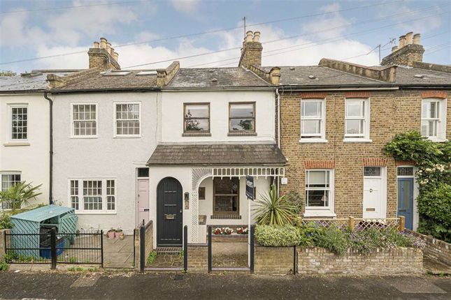 Railway Road, Teddington TW11 3 bed terraced house for sale