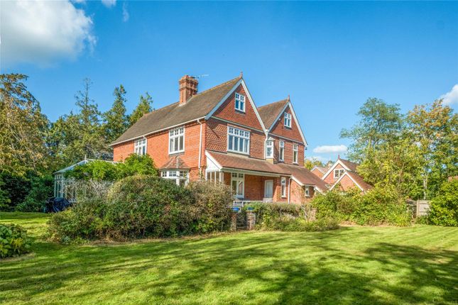Hartley Road, Cranbrook, Kent, TN17 8 bed detached house for sale