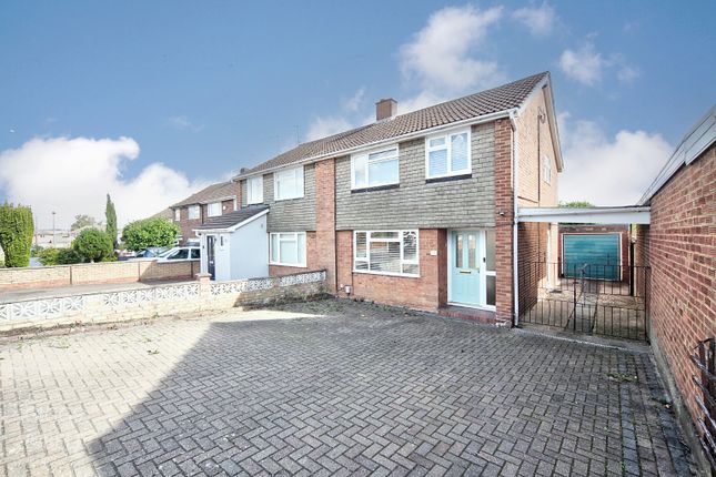 Sawtry Close, Luton, Bedfordshire, LU3 3 bed semi