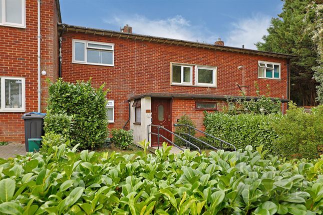 Glebelands, Harlow 2 bed terraced house for sale
