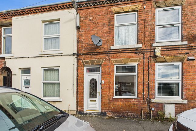 Chesterfield S45 3 bed terraced house for sale