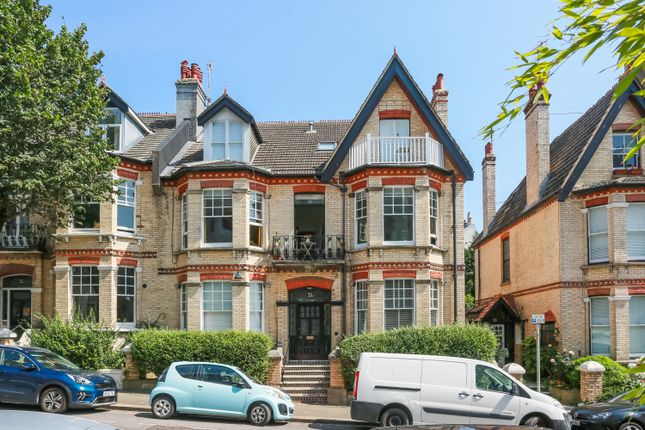 Cambridge Road, Hove, BN3 2 bed flat for sale