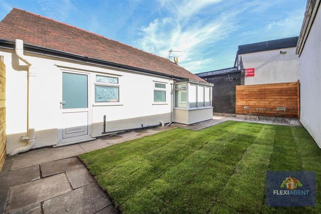 Cottage Lane, Ormskirk L39 2 bed detached bungalow for sale
