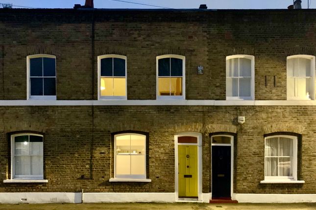 Quilter Street, London E2 3 bed terraced house for sale