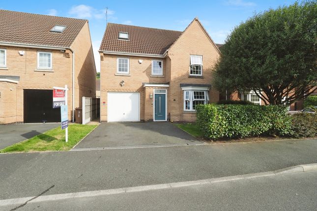 6 bed detached house