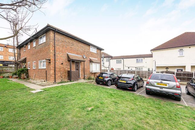 Matthews Close, Romford, RM3 1 bed maisonette for sale