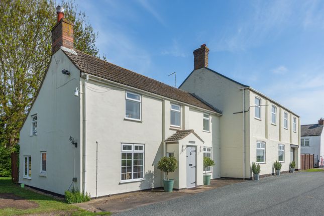 4 bed detached house