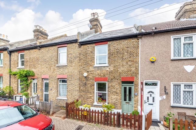 Princes Road, Penge, London, SE20 2 bed terraced house for sale