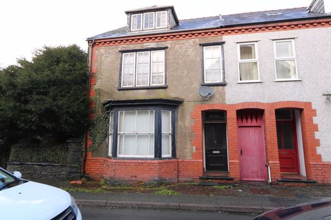 Heol Powys, Machynlleth SY20 4 bed semi