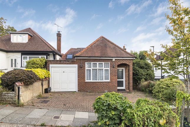 Ashurst Road, Cockfosters, EN4 2 bed chalet for sale