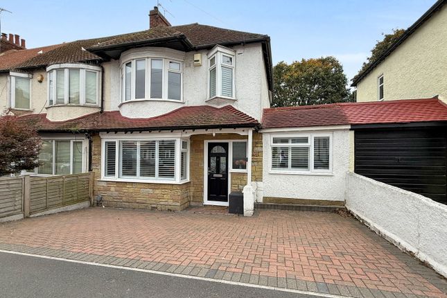 Castlemaine Avenue, Gillingham ME7 4 bed end of terrace house for sale