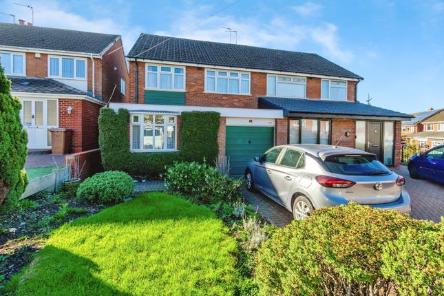 3 bedroom semi-detached house for sale