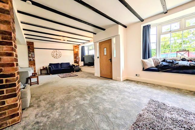 5 bedroom terraced house for sale