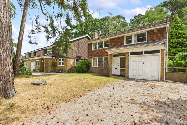 Heathpark Drive, Surrey GU20 4 bed detached house for sale