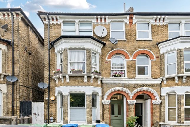 The Gardens, London, SE22 2 bed flat for sale