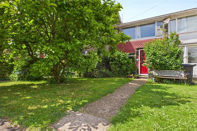 Angel Mead, Woolhampton, Reading... 2 bed terraced house for sale