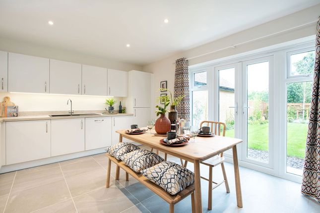 4 bed detached house