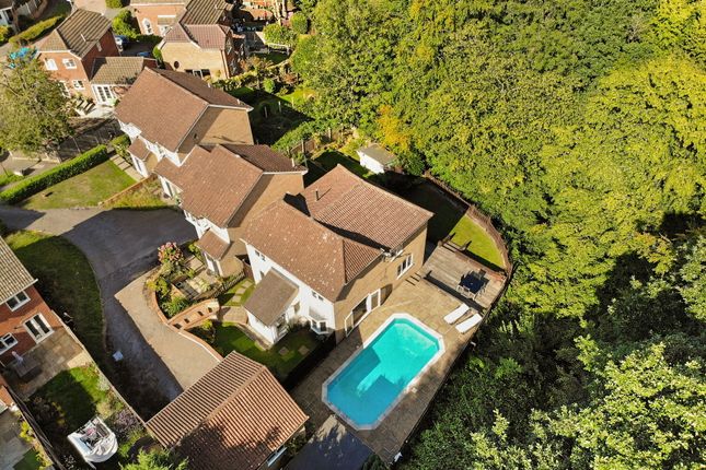 Olivine Close, Chatham ME5 5 bed detached house for sale