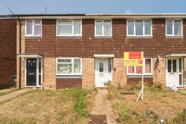 Thatcham,  Berkshire,  RG19 2 bed terraced house for sale