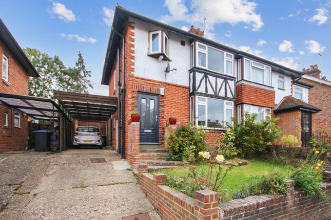 Stockwell Road, East Grinstead, RH19 3 bed semi