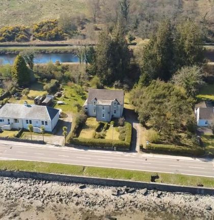 Glenburn Road, Lochgilphead, PA30 8EU 5 bed detached villa for sale