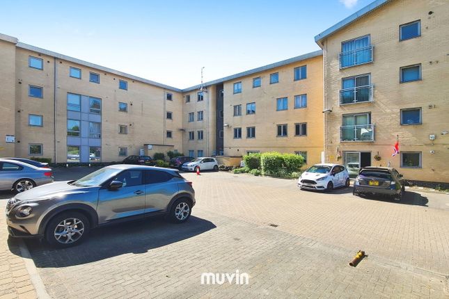 Lockside Marina, Chelmsford CM2 2 bed flat for sale