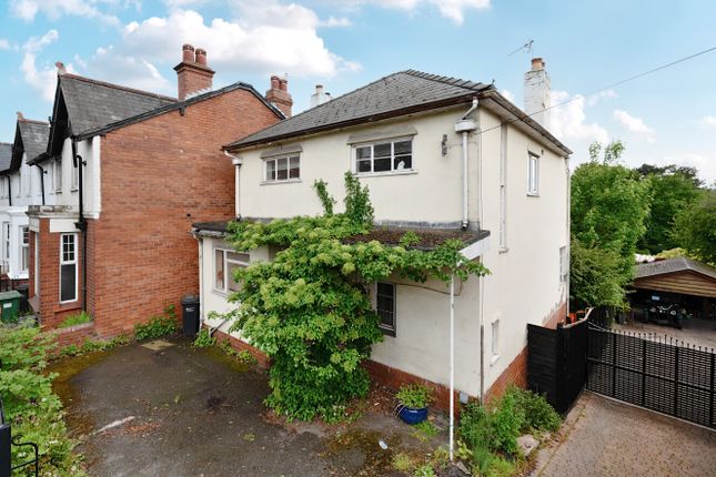 Hereford HR4 3 bed detached house for sale